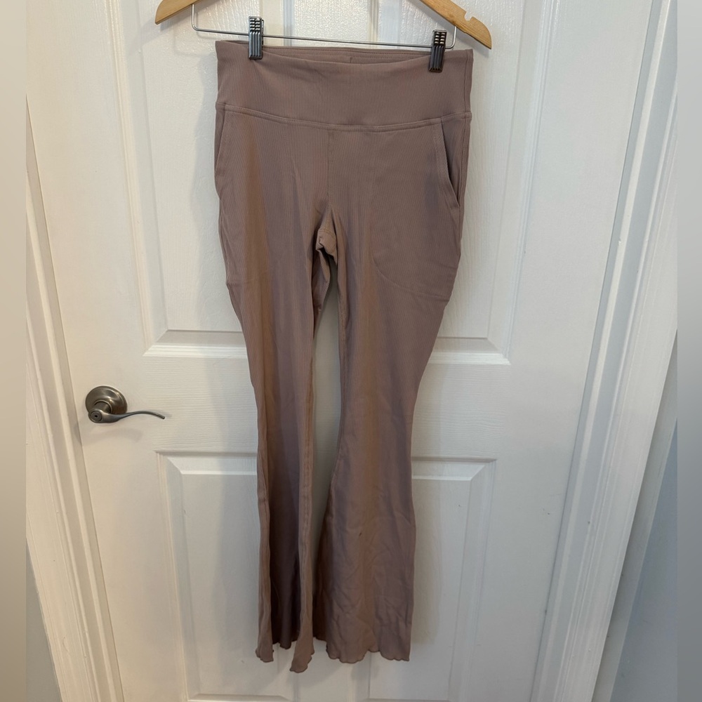 Outdoor Voices High-Waist Flared Leggings in Taupe